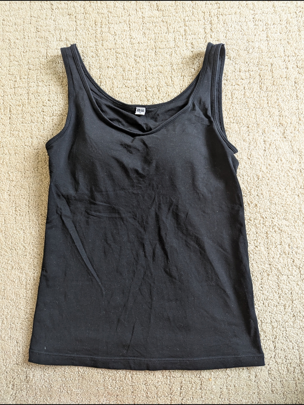 UNIQLO Built In Bra Tank Top XS Black Soft Pads Stretch Neutral Minimalist Comfy